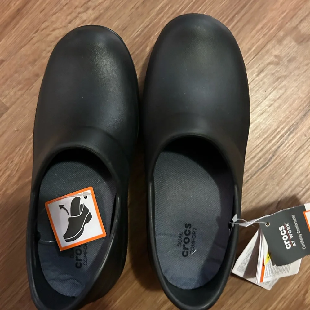 Crocs at work Black Non-Slip women’s Shoes - Picture 2 of 5